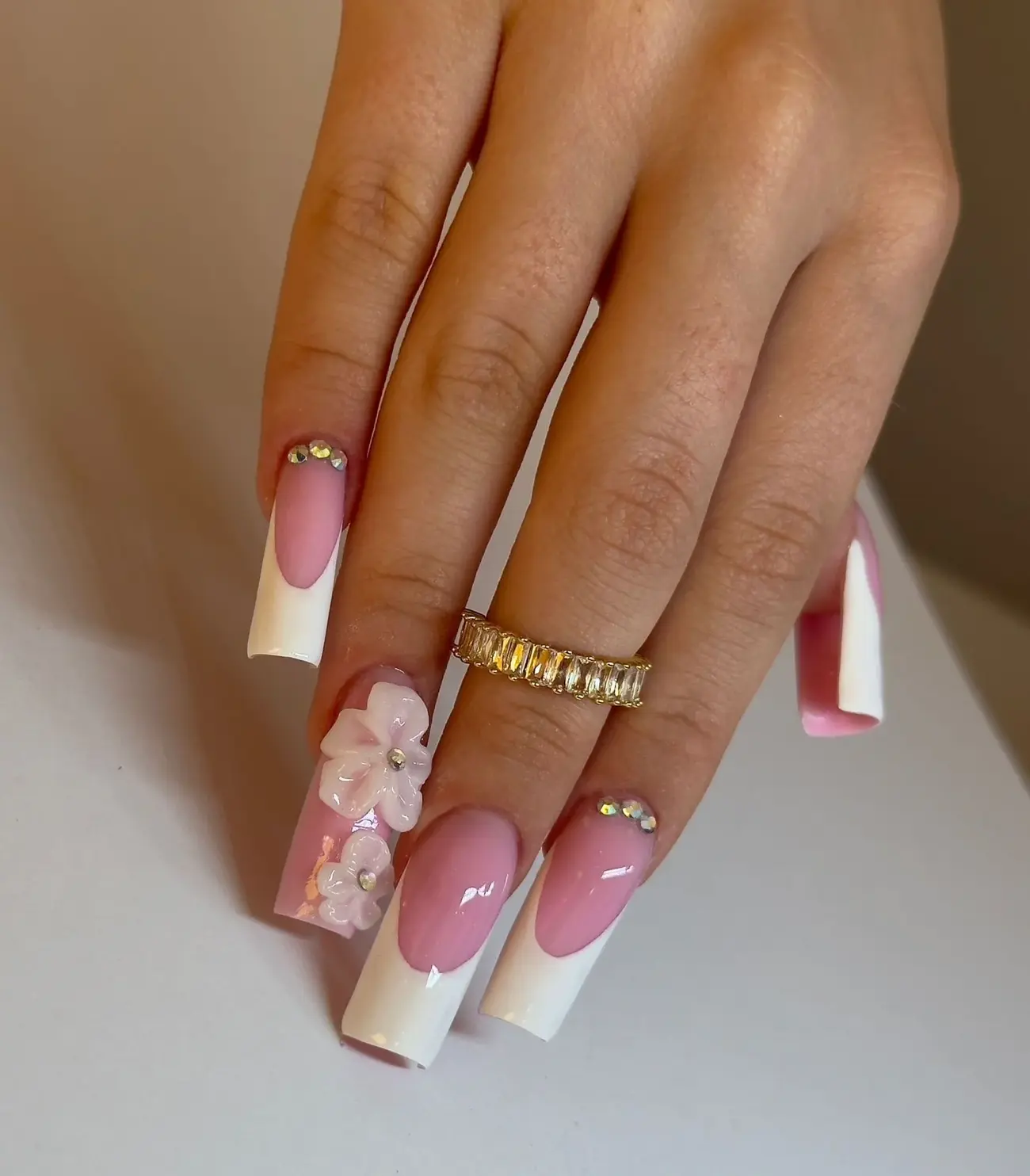 Stylizacja paznokci wykonana w A.C BeautyLab