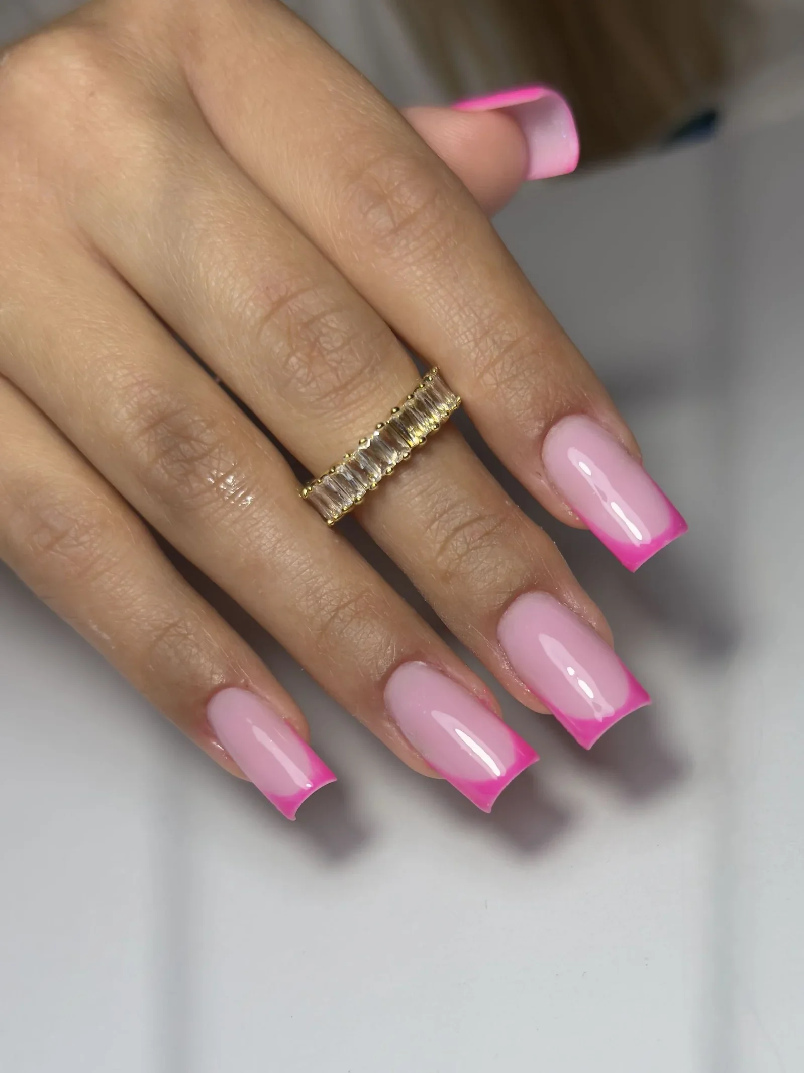 Precyzyjne zdobienie paznokci A.C BeautyLab